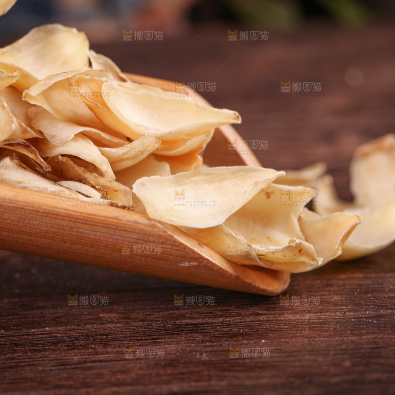 深底上的百合干