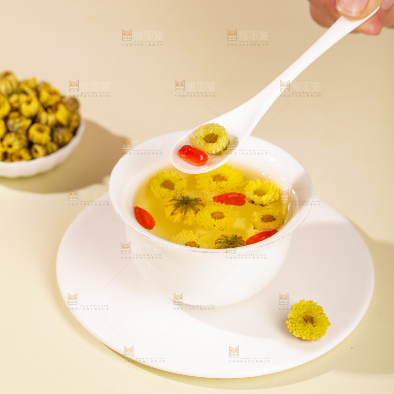 浅底上的胎菊
