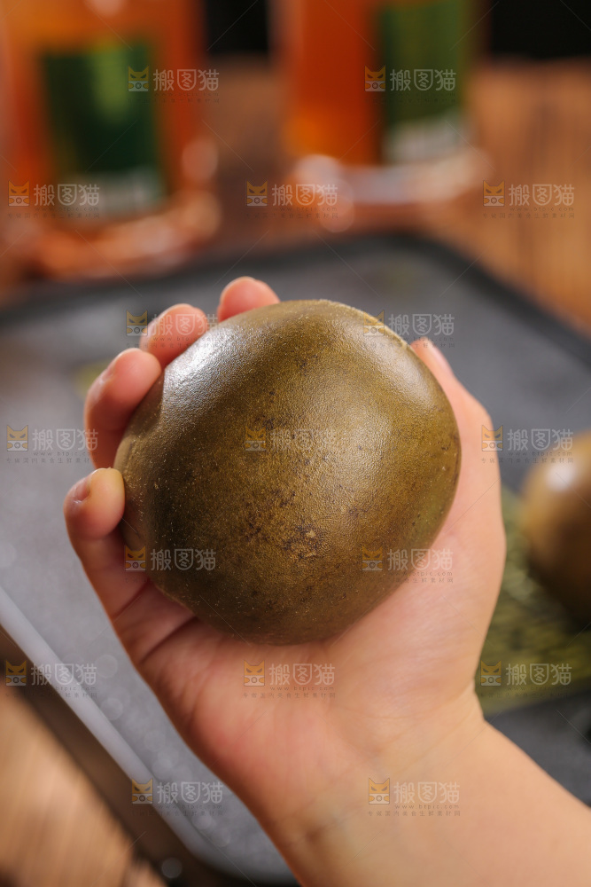 深底上的罗汉果