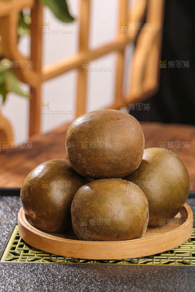 深底上的罗汉果