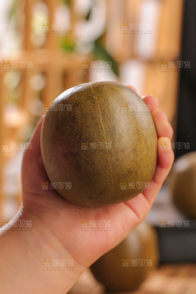 深底上的罗汉果