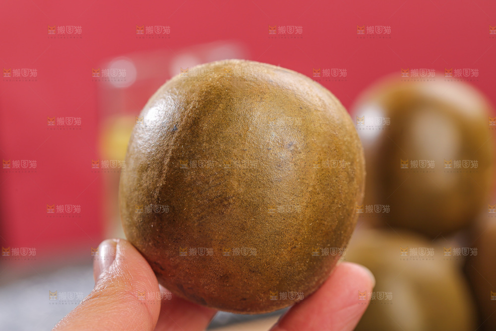 深底上的罗汉果