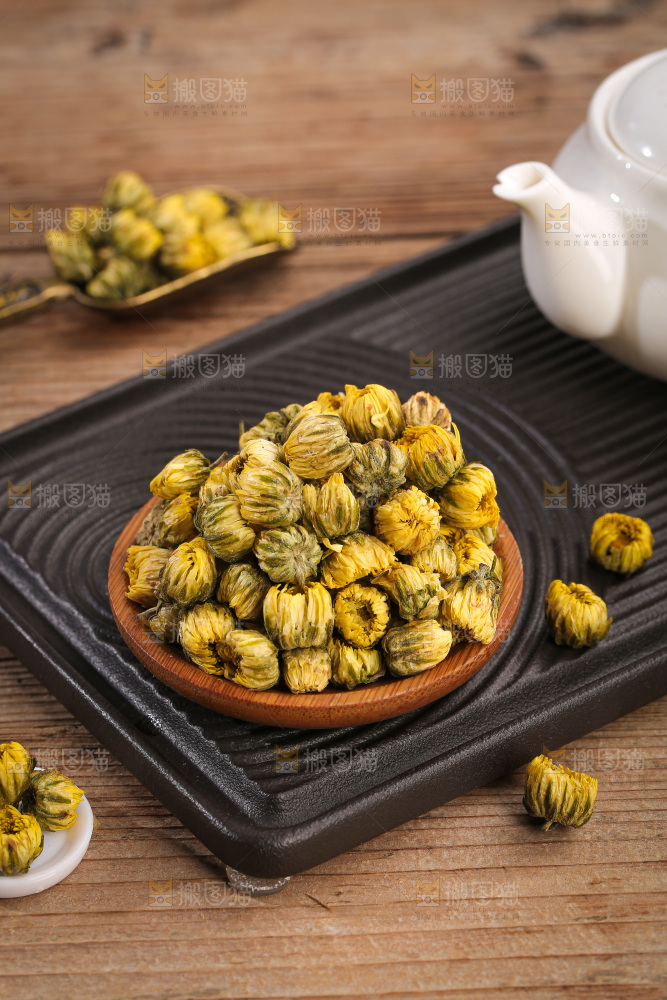深底上的胎菊
