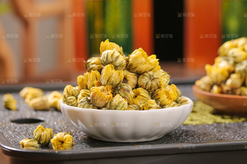 深底上的胎菊