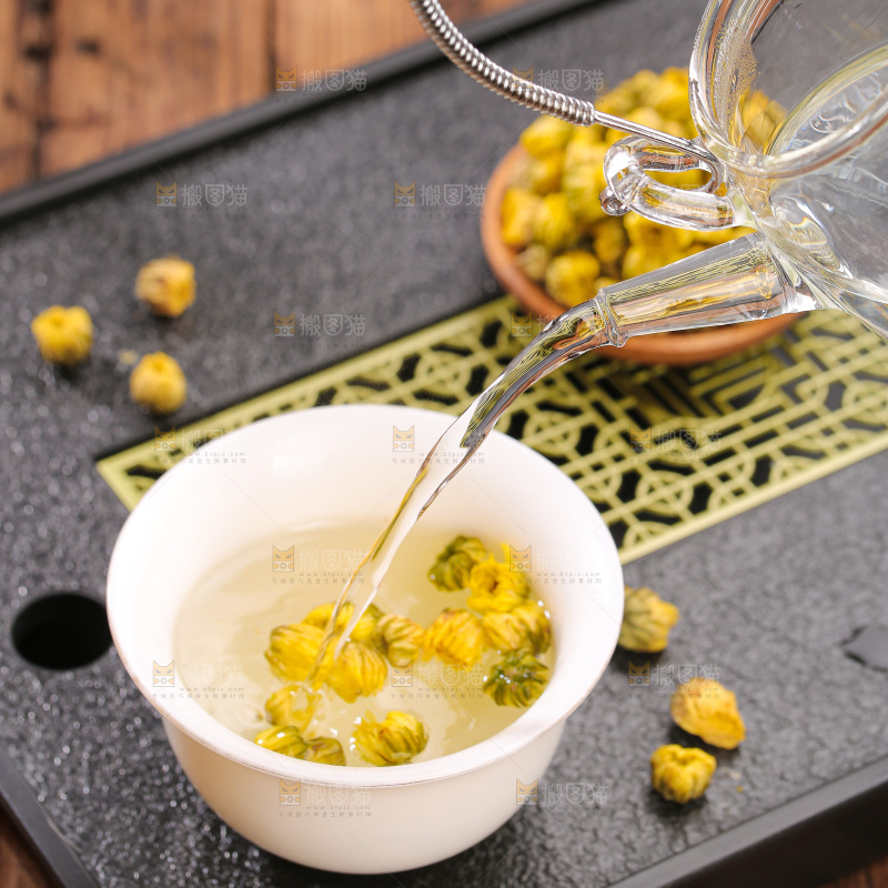 深底上的胎菊