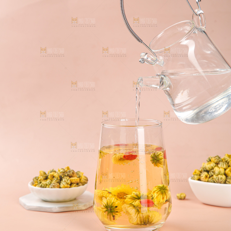 浅底上的胎菊