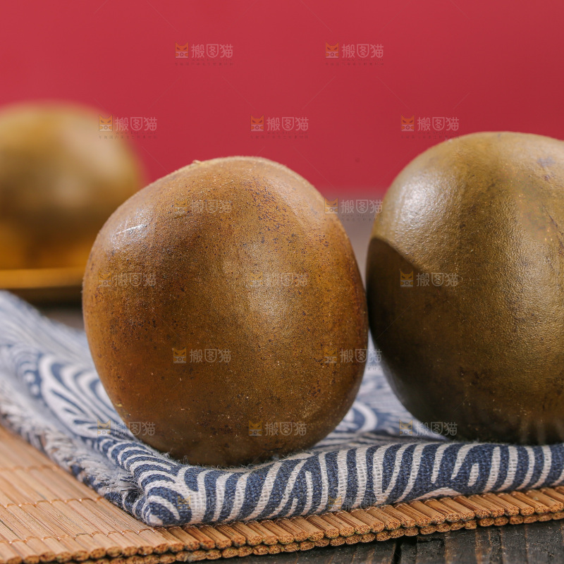 深底上的罗汉果