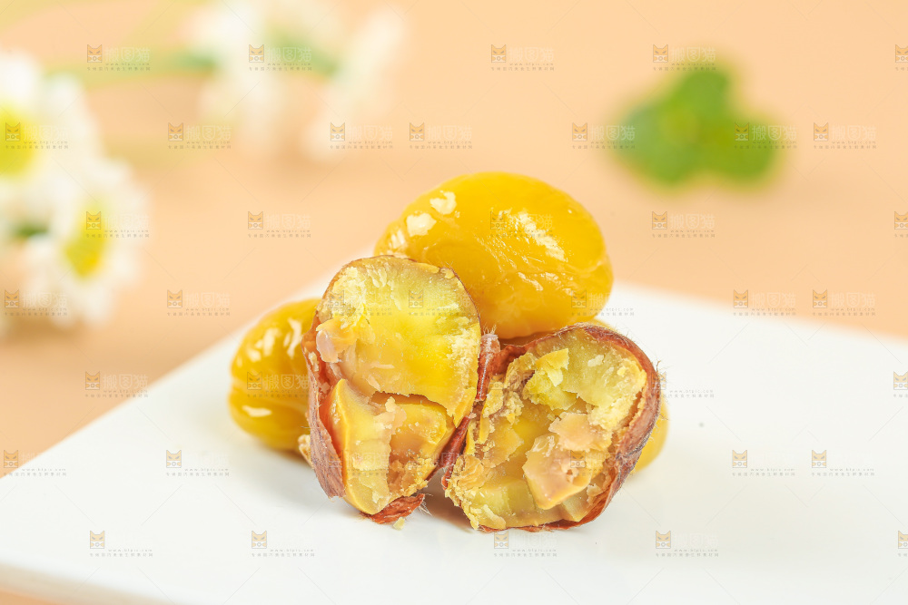 浅底上的板栗仁