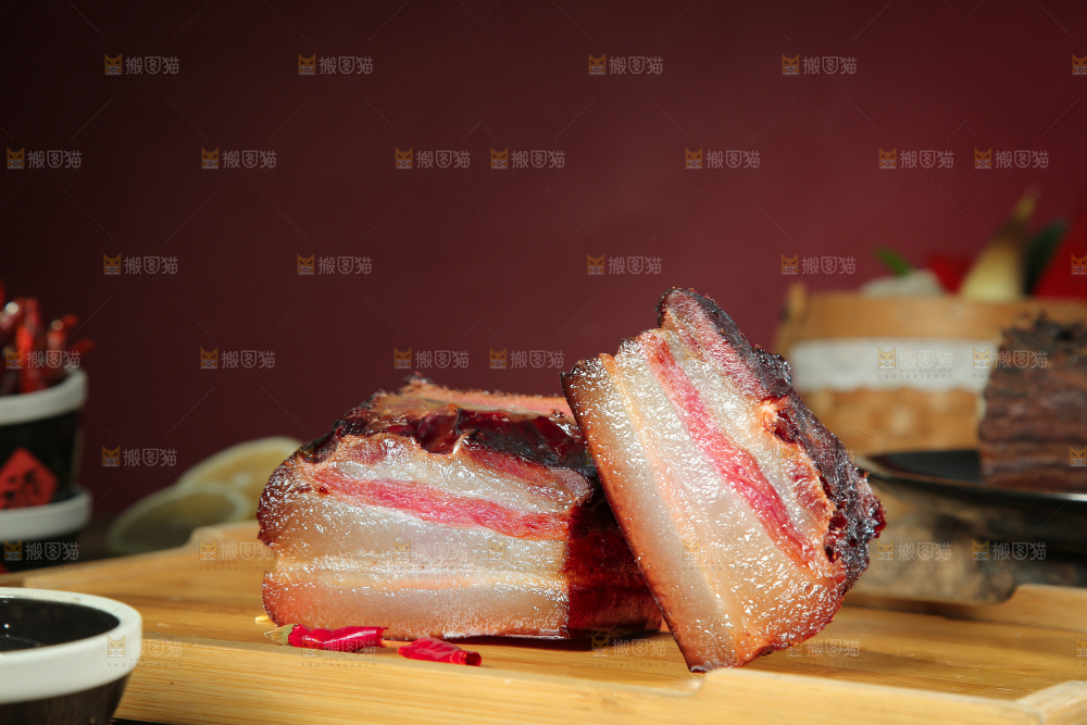 深底上的腊肉