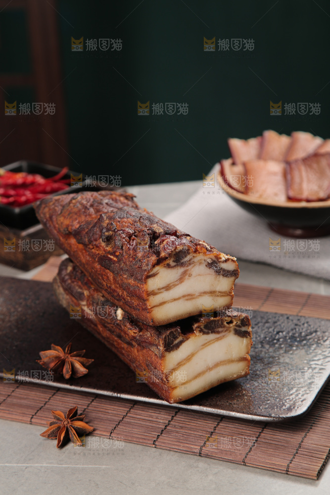 深底上的腊肉