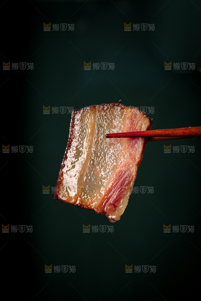深底上的腊肉