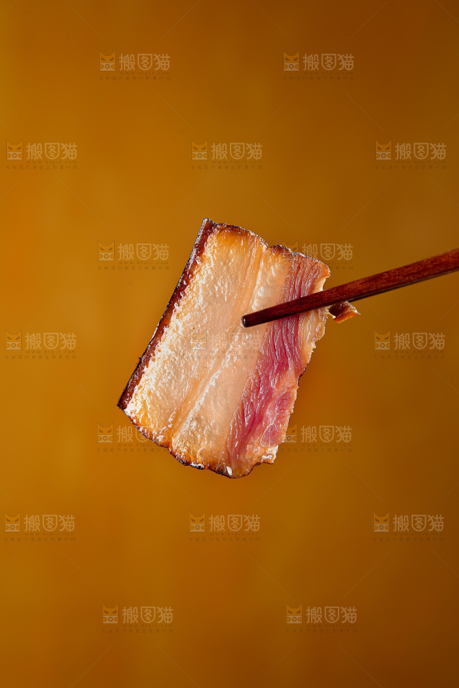 深底上的腊肉
