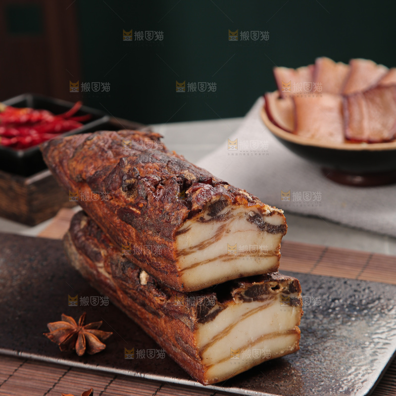 深底上的腊肉