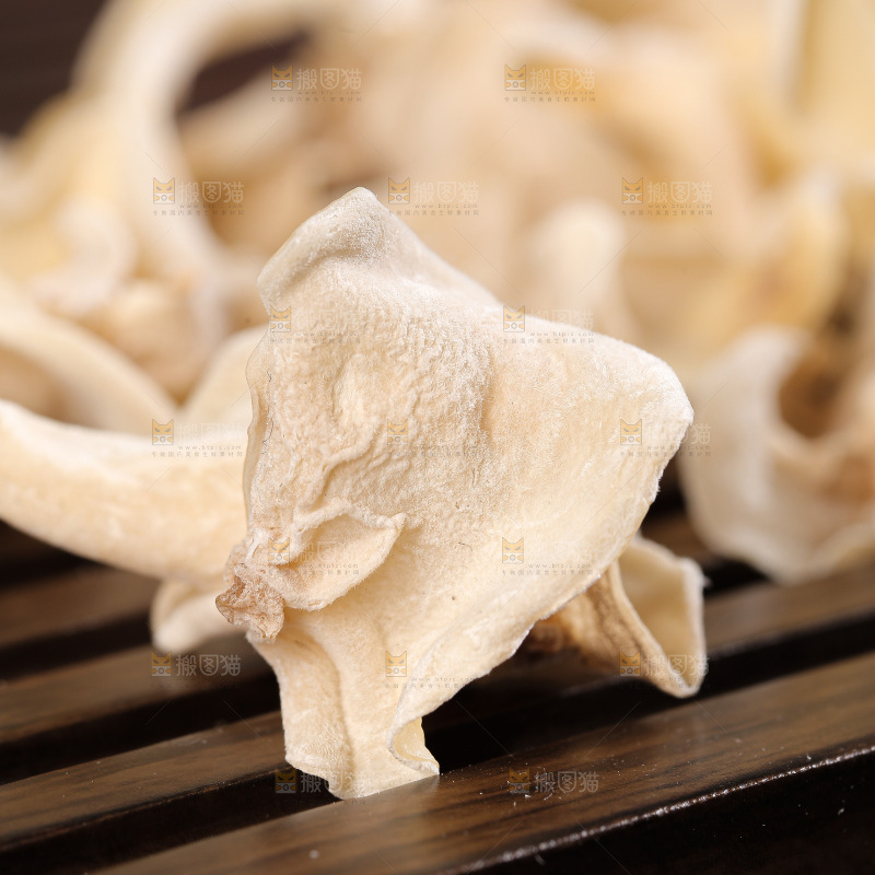 深底上白玉木耳