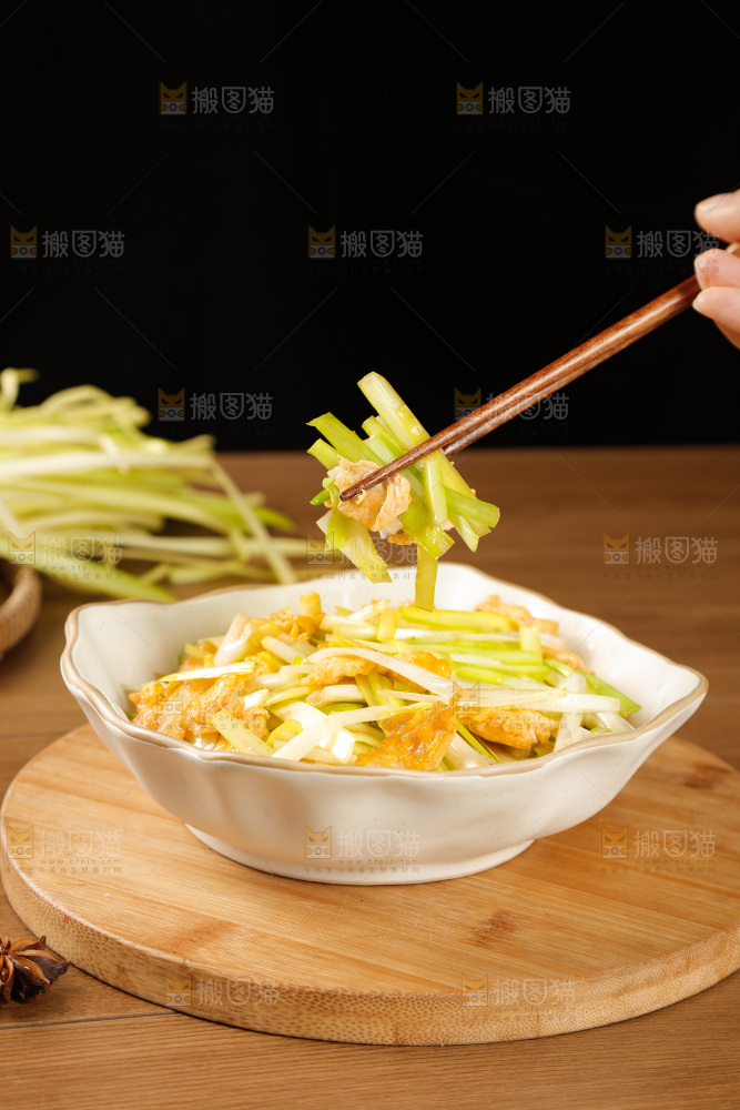 深底上的韭黄