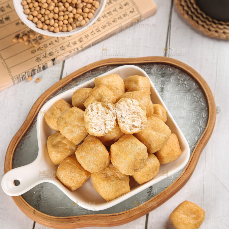 浅底上的油豆泡