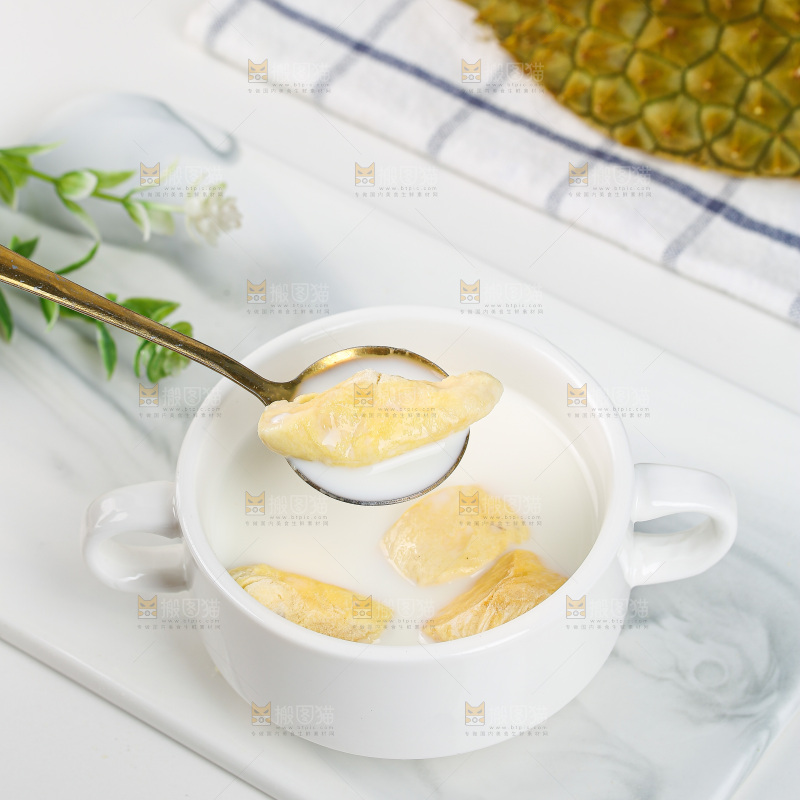 浅底上的冻干榴莲