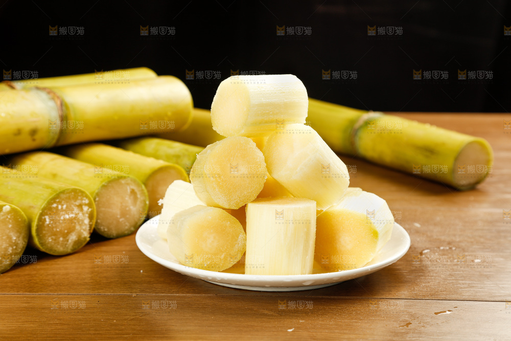 深底上的黄皮甘蔗