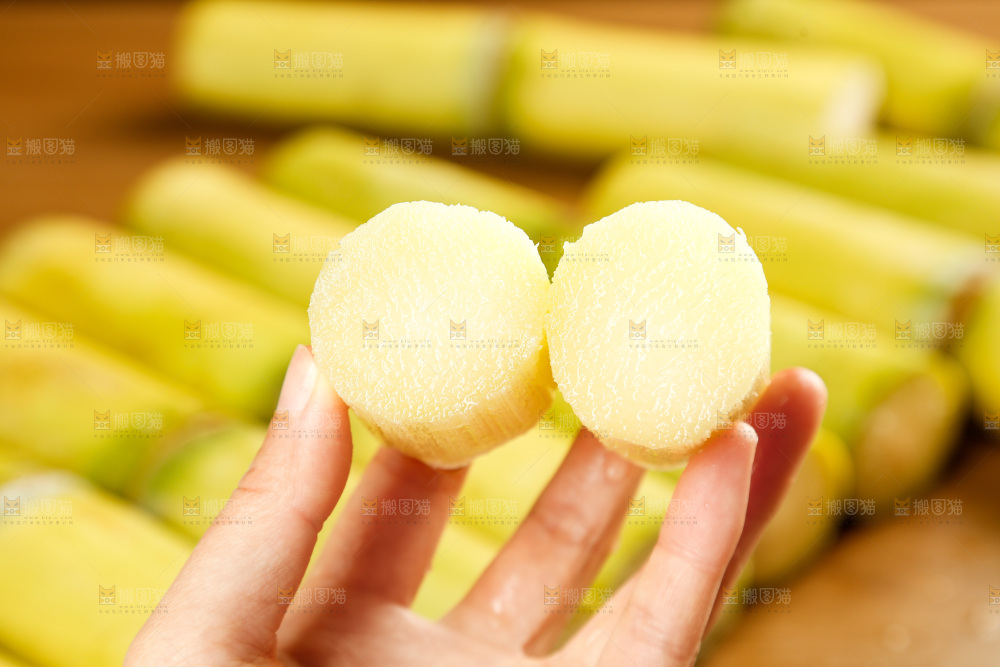 深底上的黄皮甘蔗