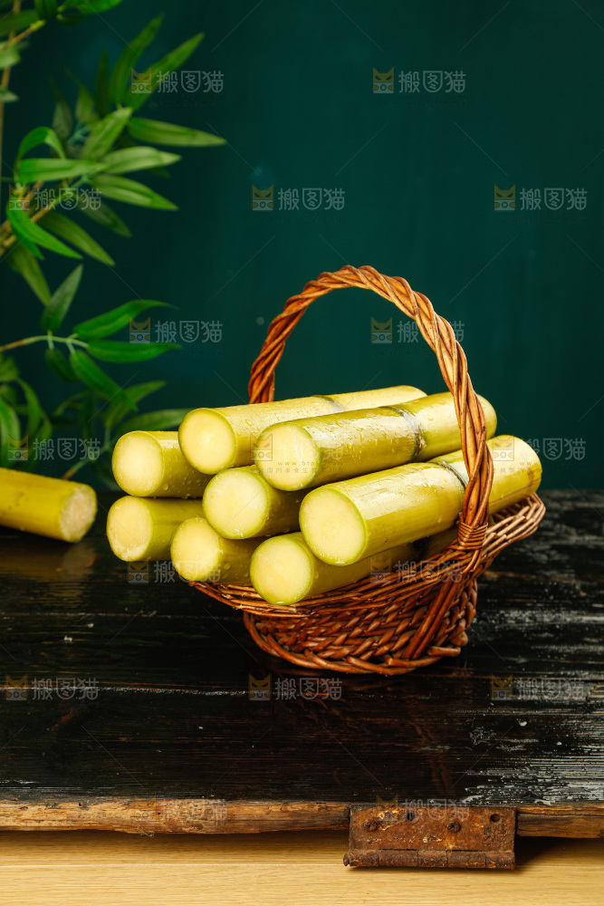 深底上的黄皮甘蔗