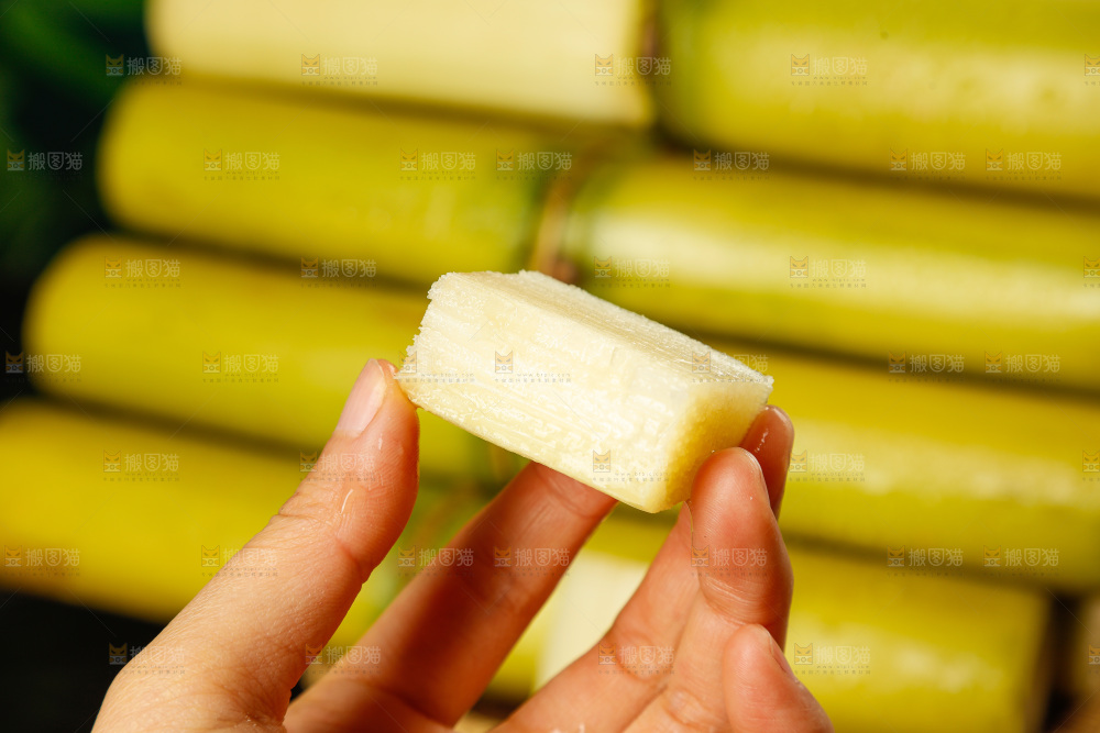 深底上的黄皮甘蔗