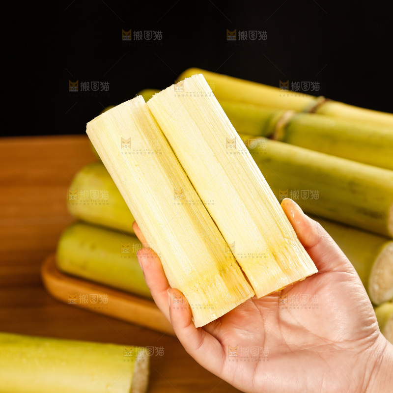 深底上的黄皮甘蔗