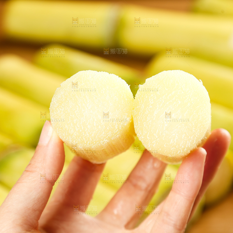 深底上的黄皮甘蔗