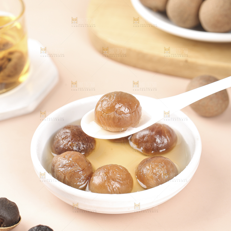 浅底上的桂圆干