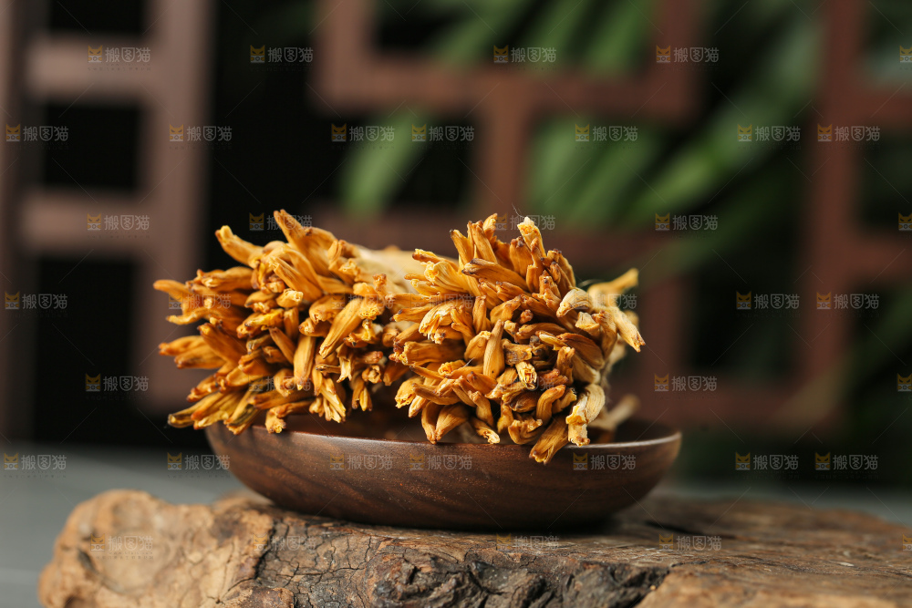 深底上的黄花菜