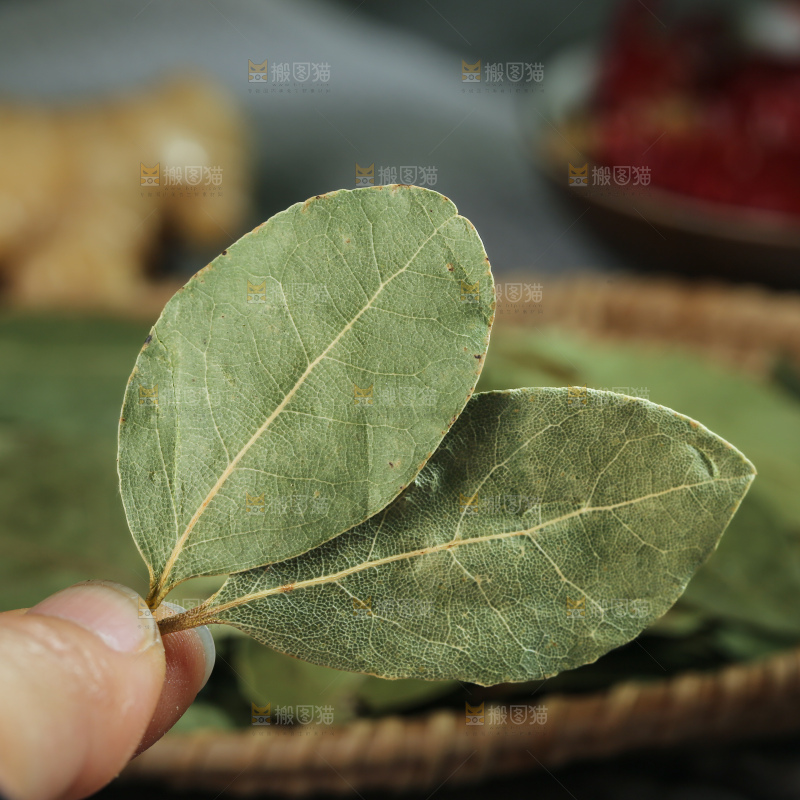 深底上的香叶