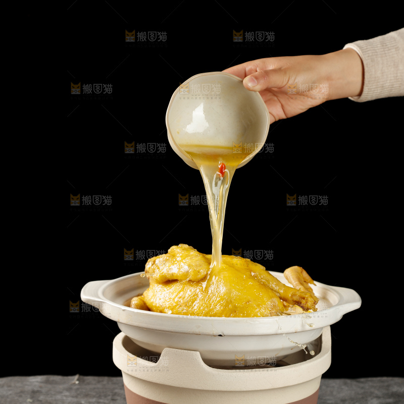 深底上的鸡汤