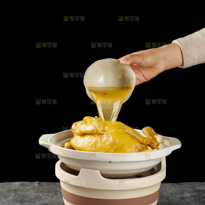 深底上的鸡汤