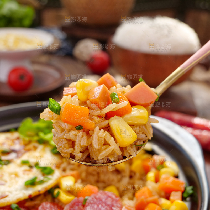 深底上长粒米煲仔饭