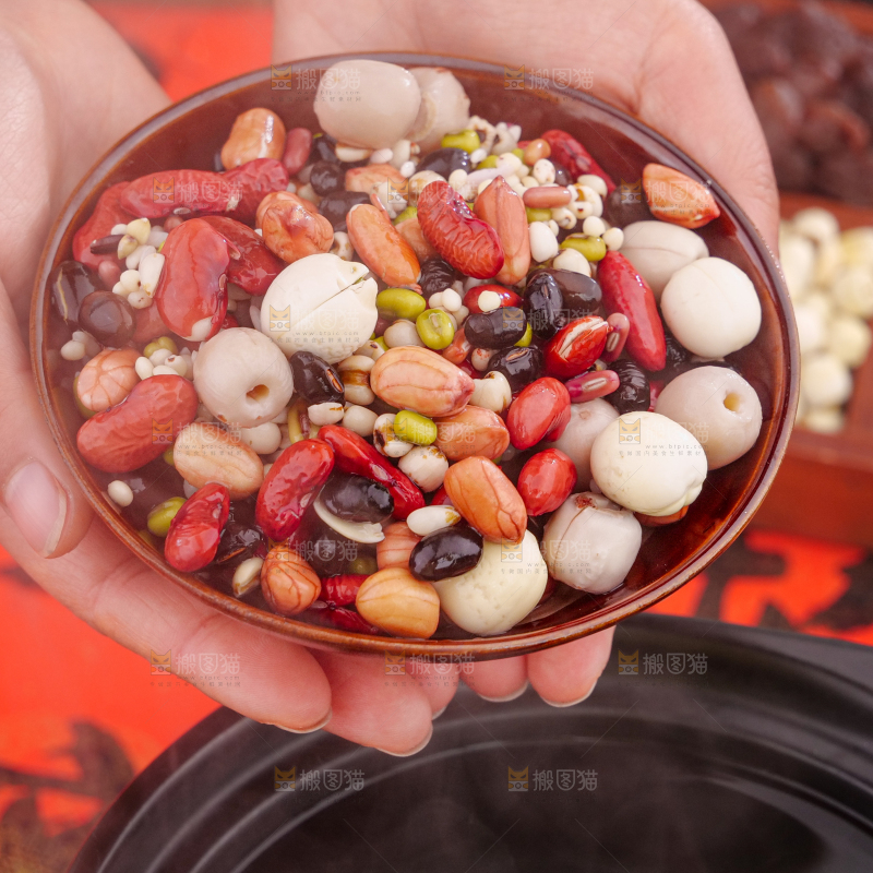 深底上的八宝粥