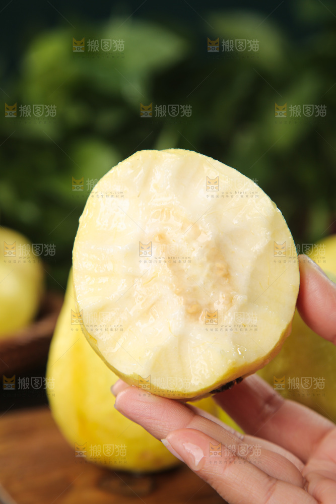 深底上的奶油芭乐