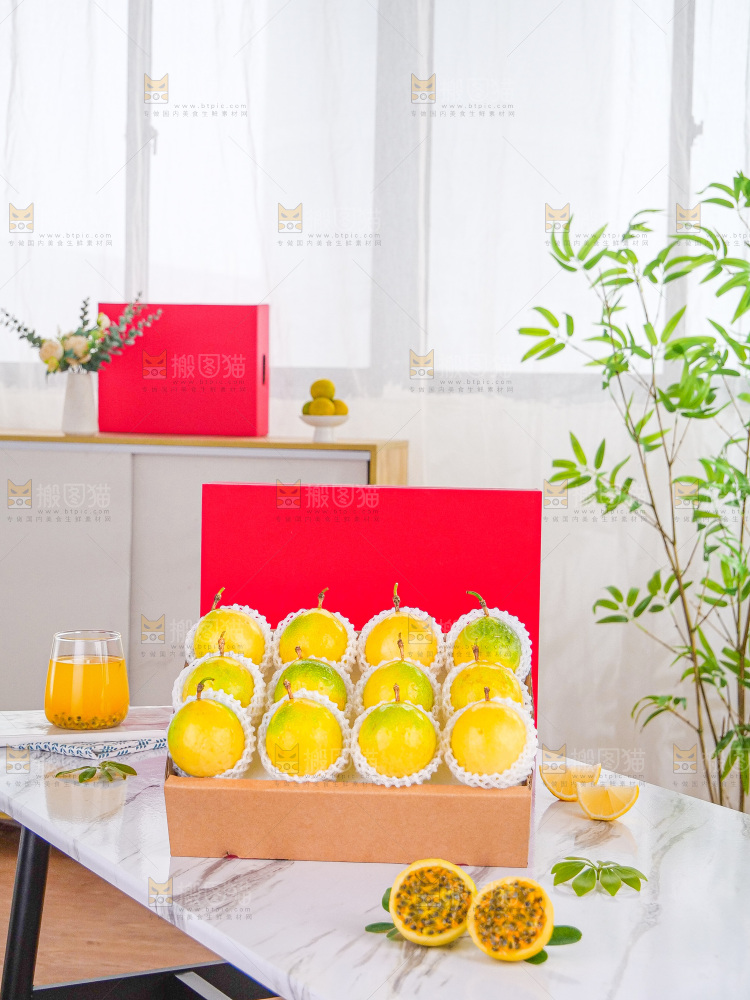 浅底上的花皮百香果