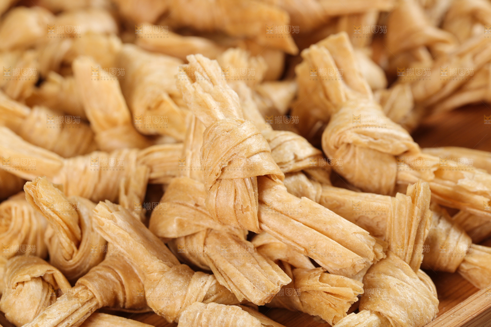 深底上的豆结