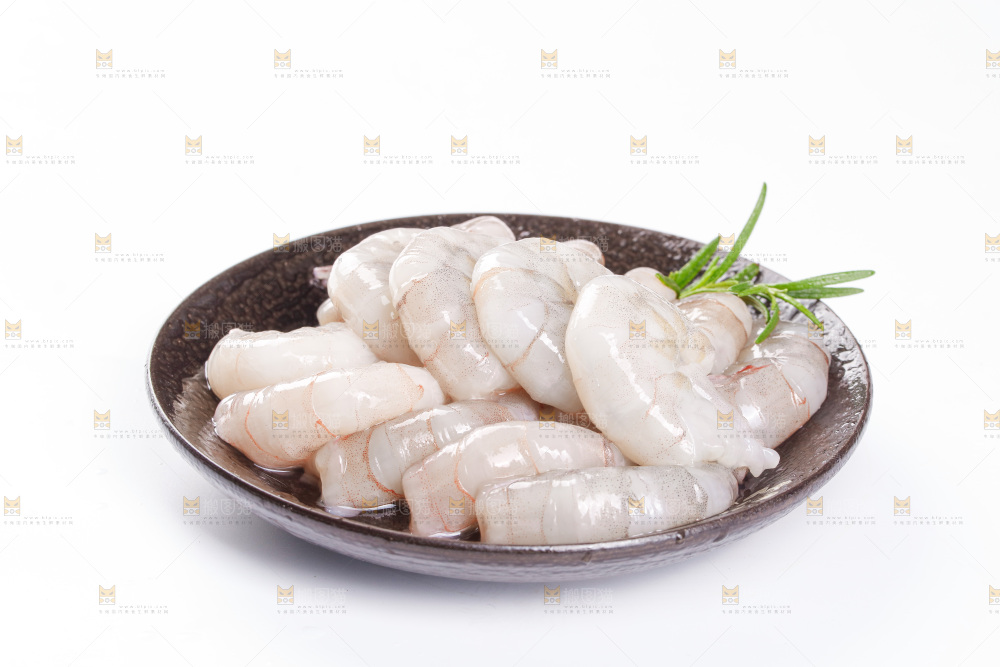 浅底上的虾仁