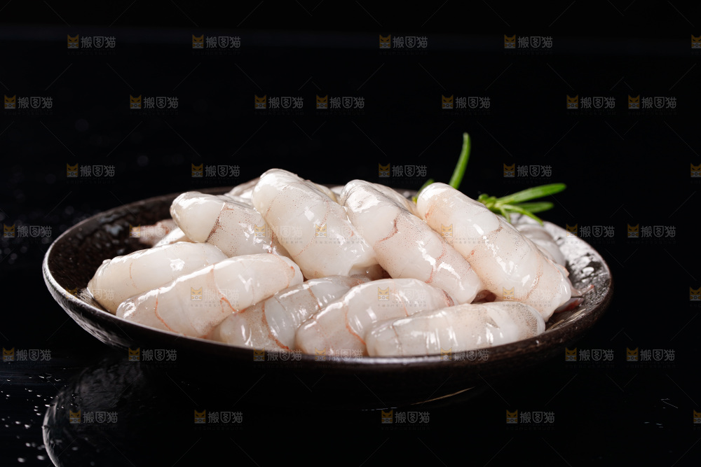 深底上的虾仁