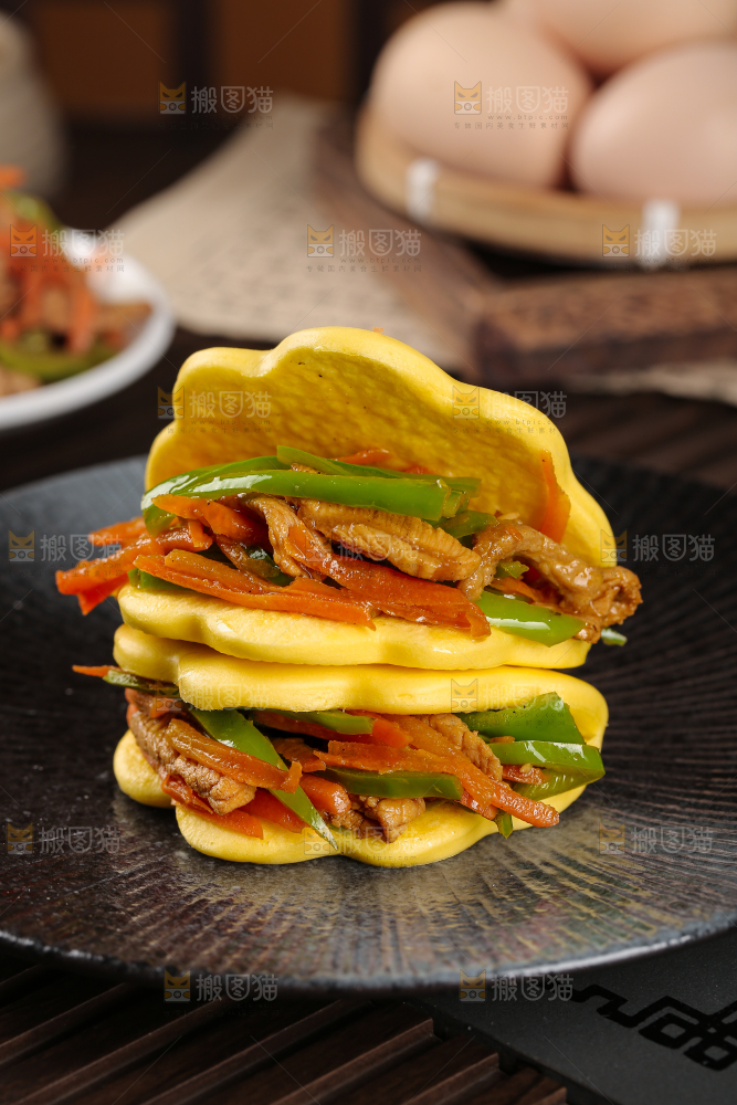 荷叶饼夹肉丝