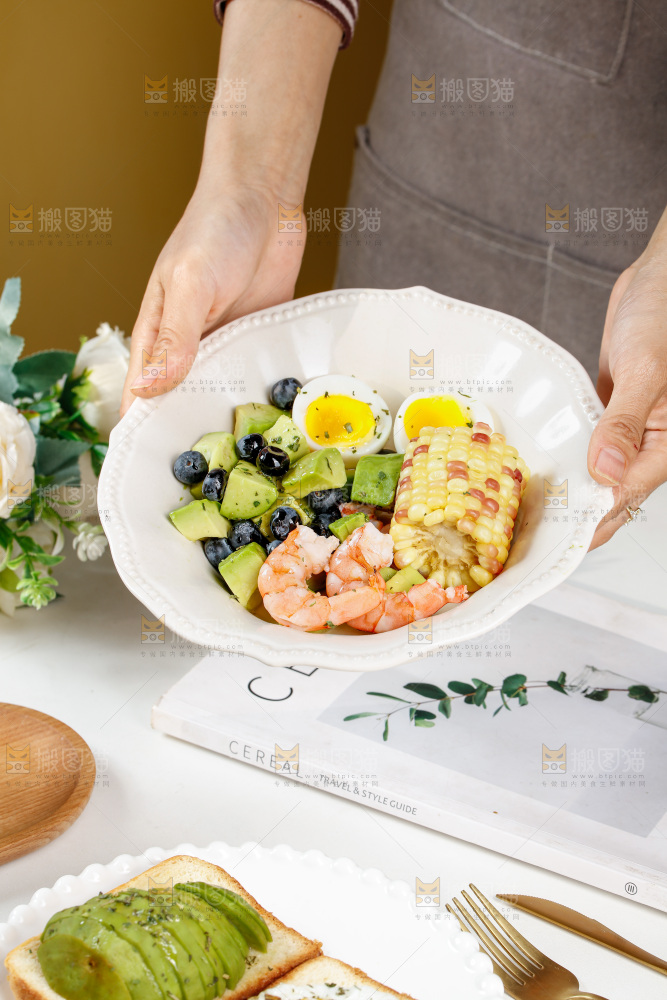 牛油果鲜虾沙拉