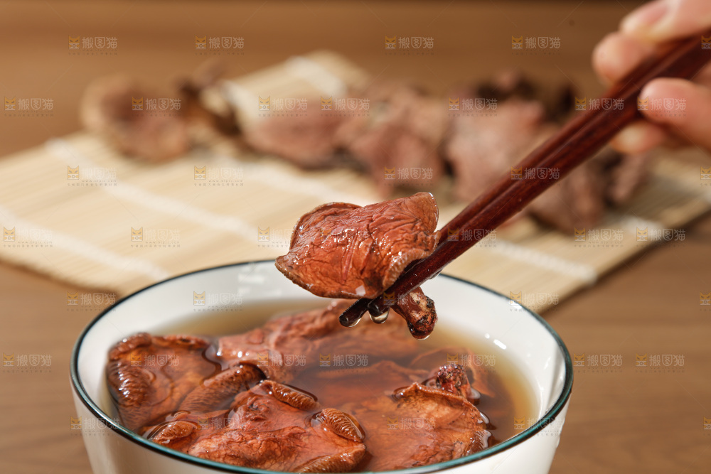 牛肝菌