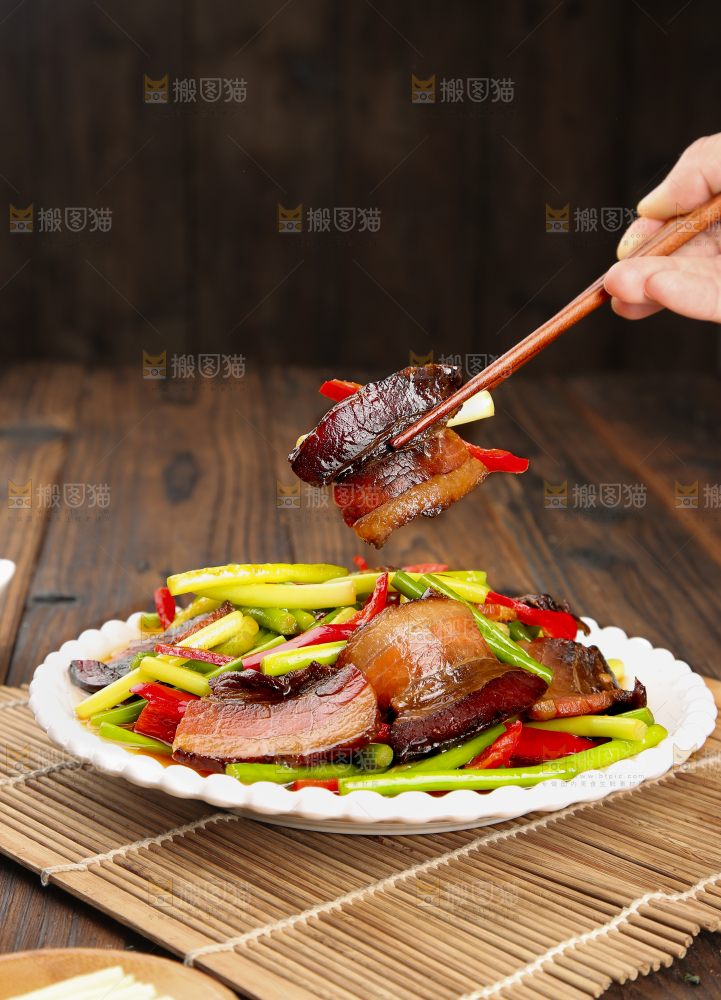 腊肉炒蒜苔