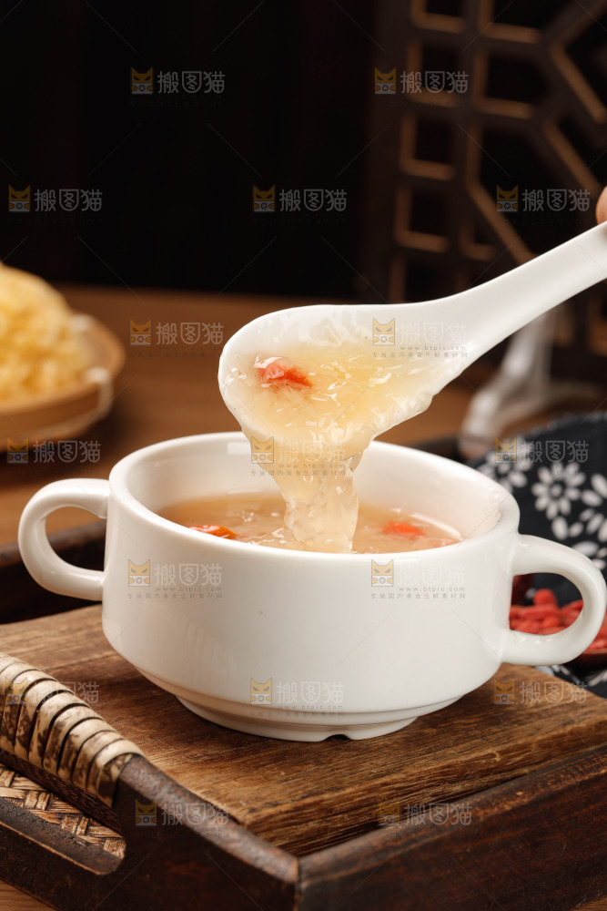 丑耳桂圆羹