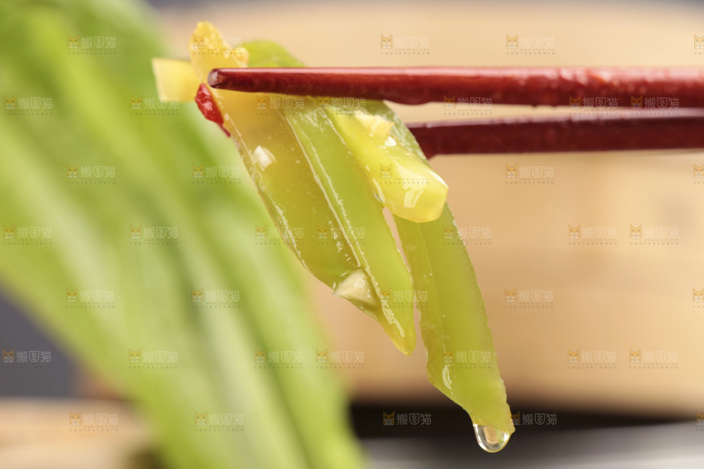 凉拌莴笋
