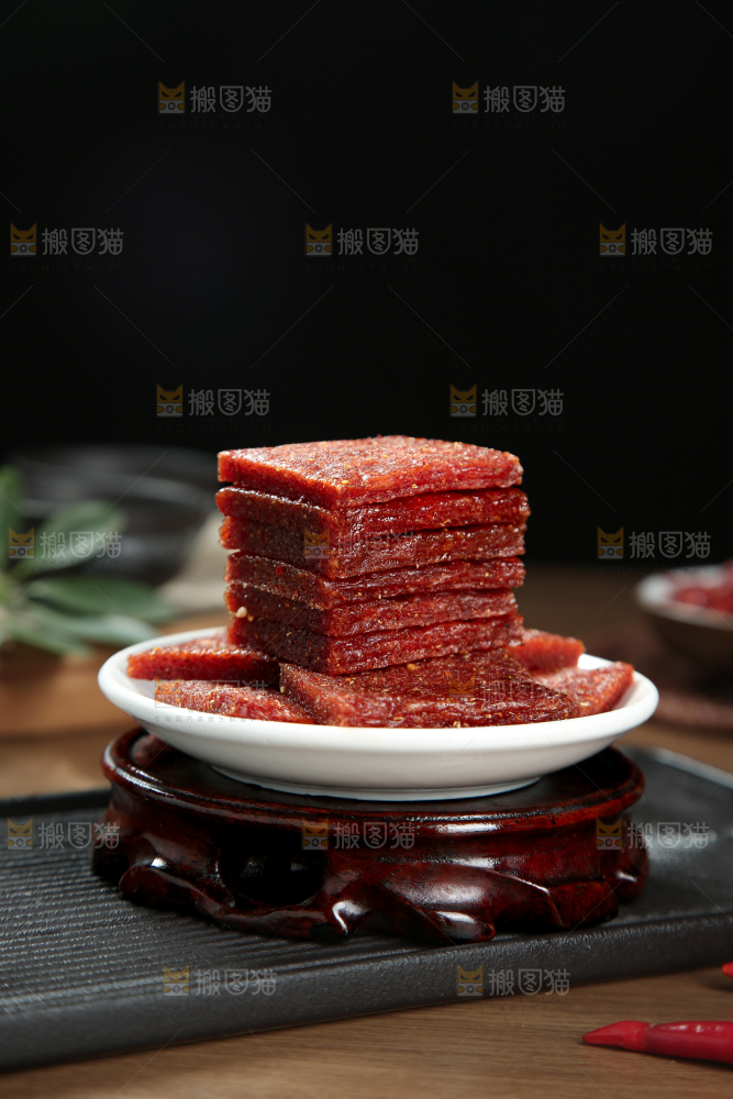 亲嘴烧辣条