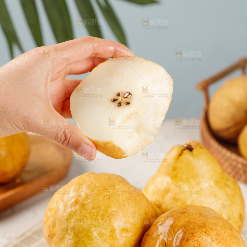 手里拿的丑梨