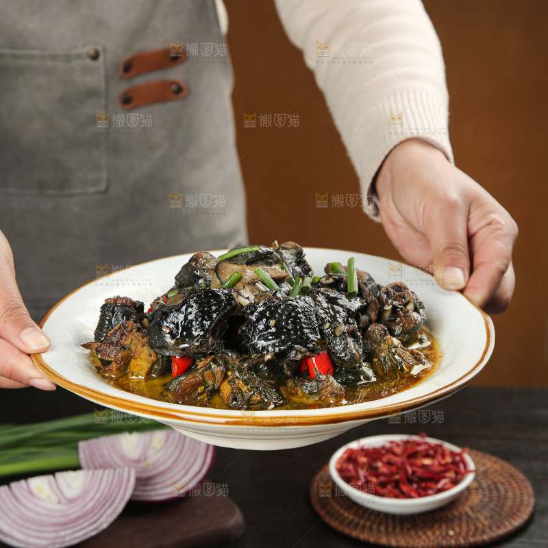 辣炒乌鸡