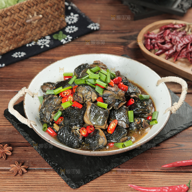 辣炒乌鸡
