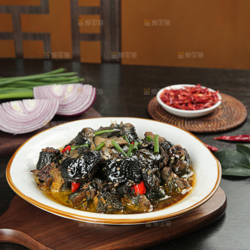 辣炒乌鸡